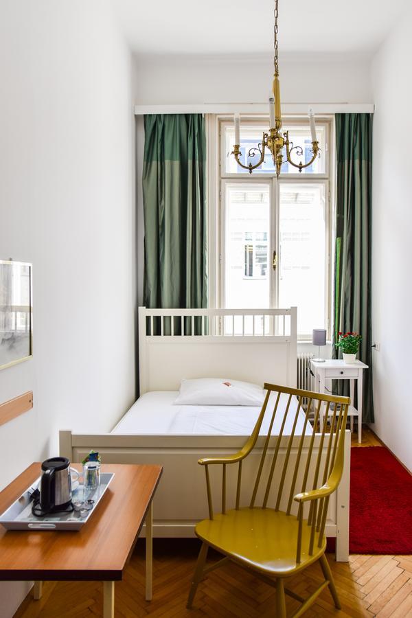 Pension Riedl Viena Quarto foto